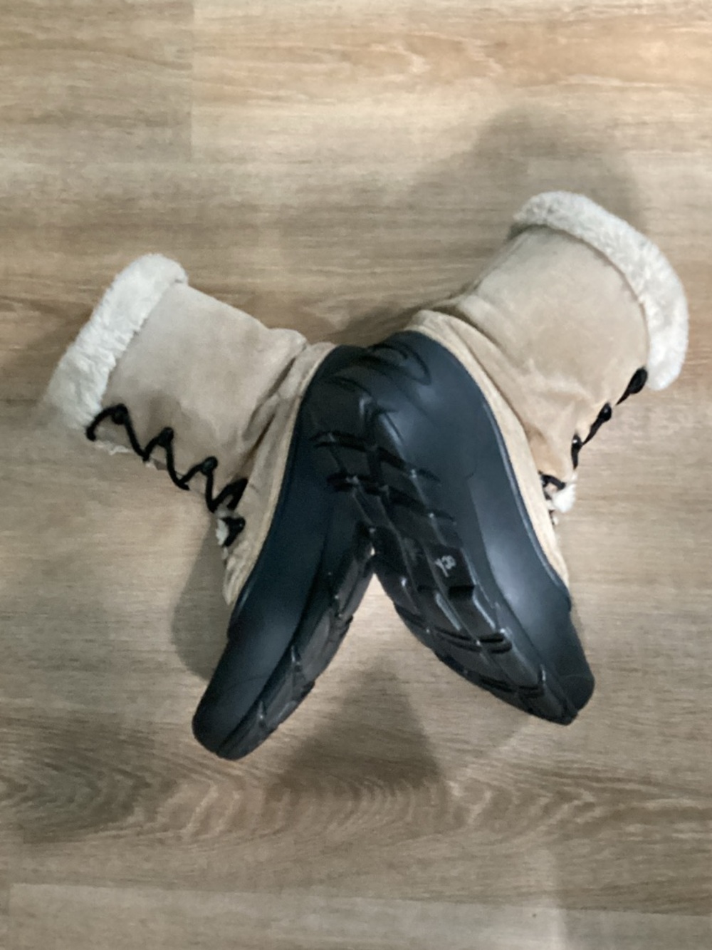 Sorel Tan and Black Lace-Up Faux-Shearling Winter Boots Size 11 - Picture 3 of 7